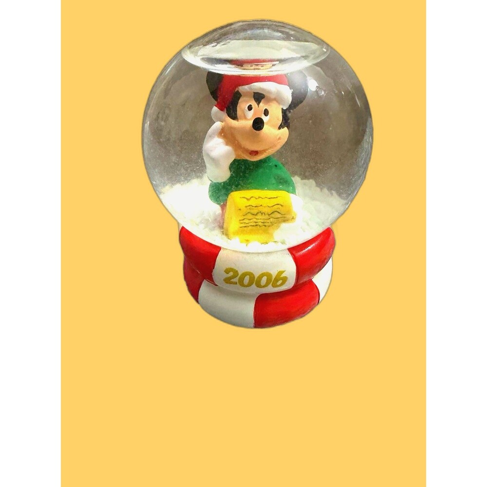 Snow Globe 2006 Disney Mini Mickey Mouse Christmas Snow Globe